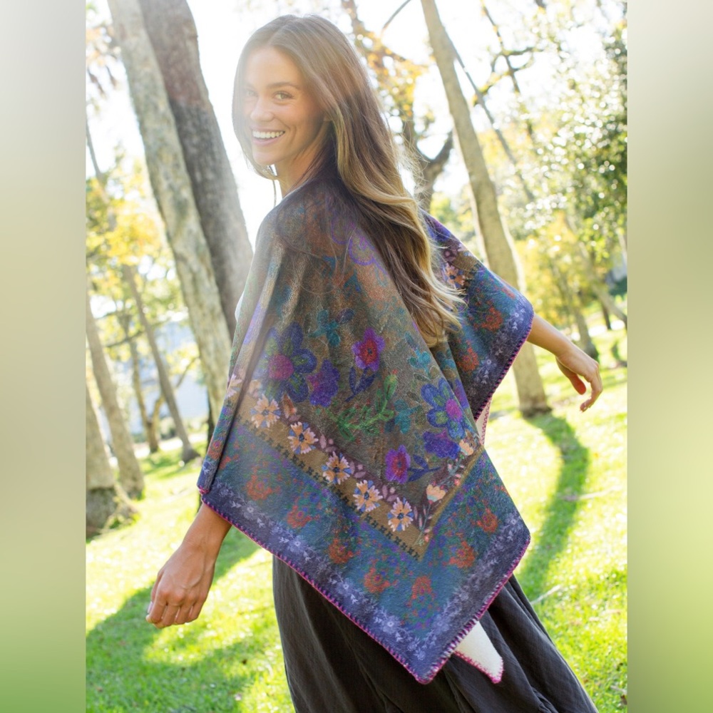 NWT | Natural Life | 2-in-1 Cozy Shawl Scarf